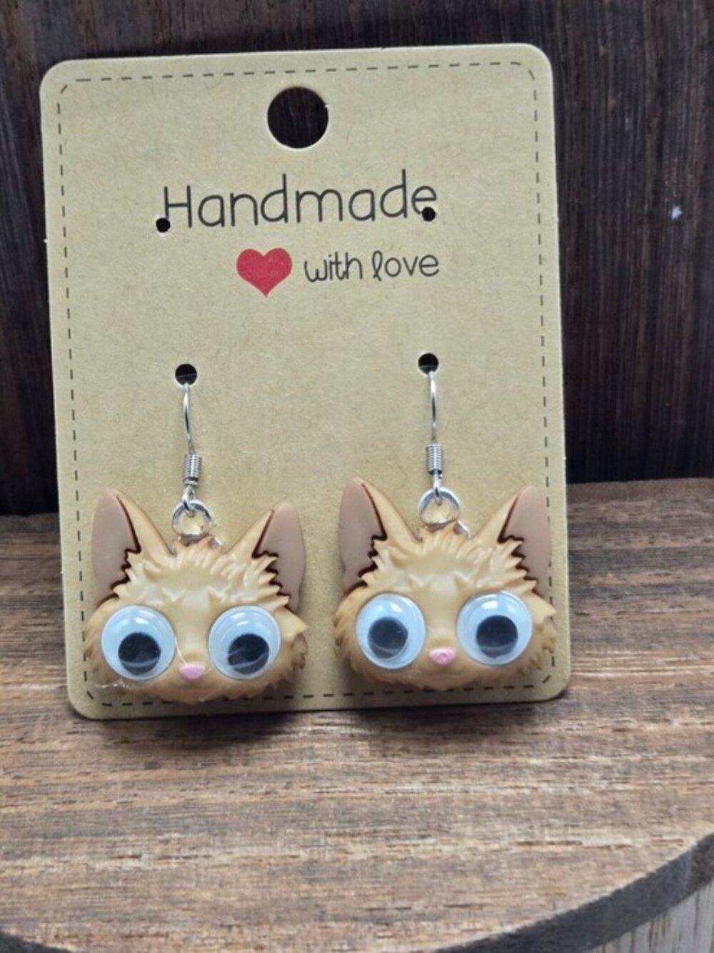 NWT Google Eyed Cat Earrings Pierced Fun Silver Tone Dangle Drop Light Weight